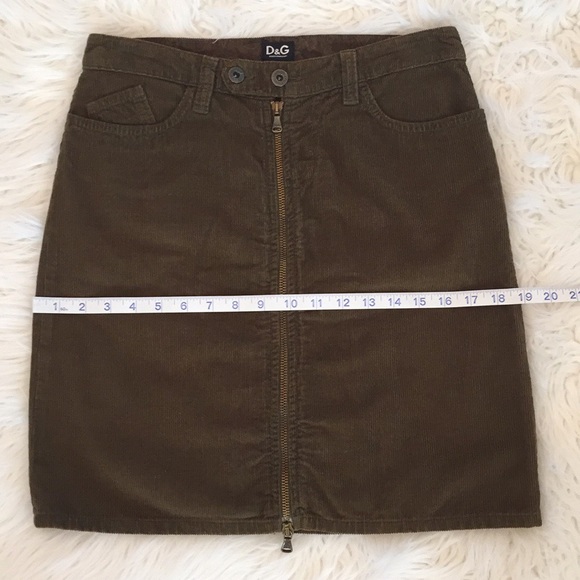 Dolce & Gabbana Corduroy Zip Down Skirt - Picture 5 of 8